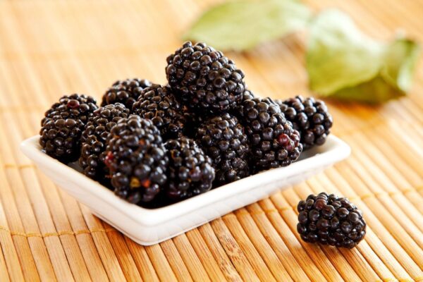 Black Raisins with Seed (Kala Manuka with Seed) - Image 4
